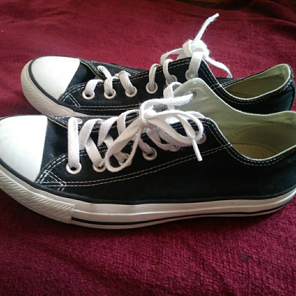 Converse low top